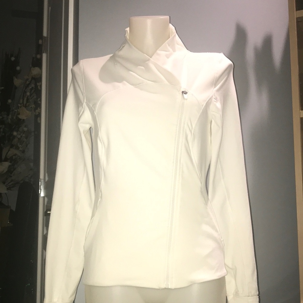 🧵 90 Degree Cream Zipper Jacket